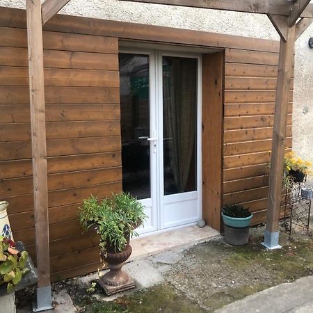 Appartement Bienvenue « A L'Ombre Du Figuier » à Pieusse Extérieur photo