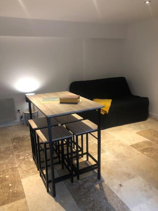 Appartement Bienvenue « A L'Ombre Du Figuier » à Pieusse Extérieur photo